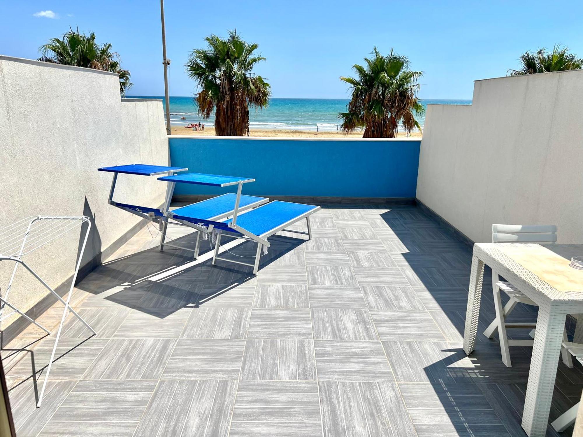 Terrazze Sul Mare Bed & Breakfast Pozzallo Ngoại thất bức ảnh