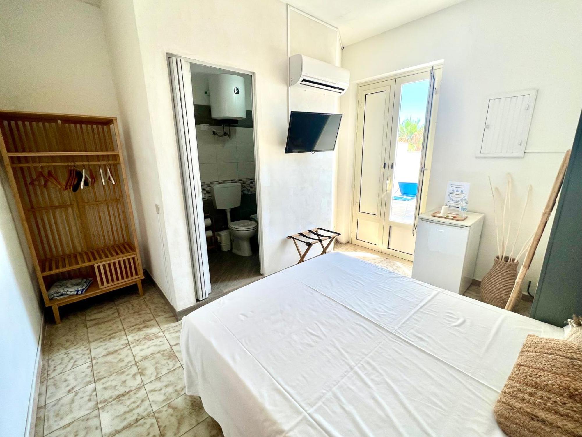 Terrazze Sul Mare Bed & Breakfast Pozzallo Ngoại thất bức ảnh